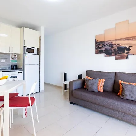 115 Acapulco Playa De Americas Апартаменты *